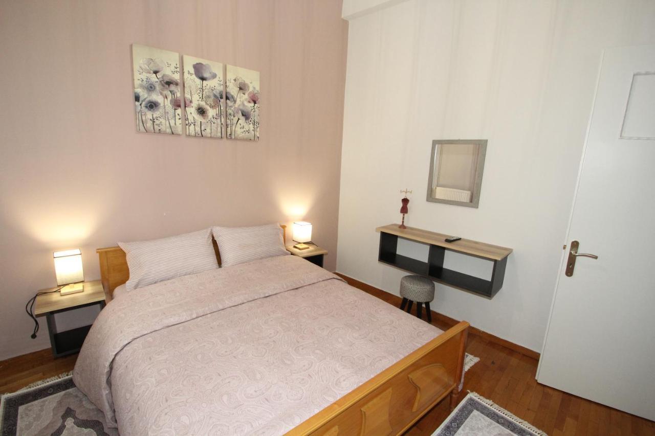 Bratis House * Athens