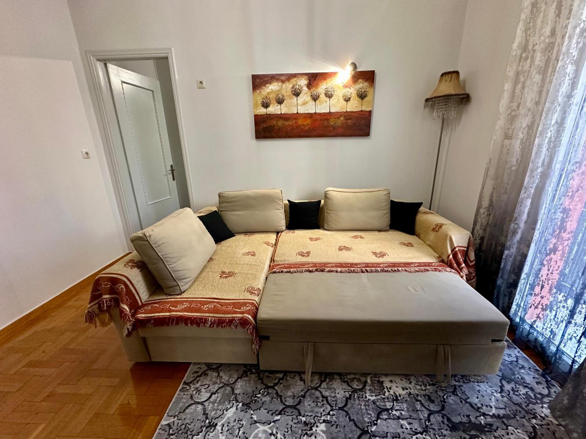 Bratis House * Athens